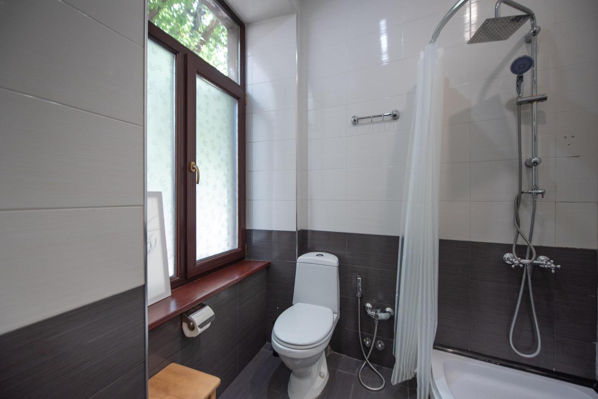 Gallery Hostel Τυφλίδα Δωμάτιο φωτογραφία